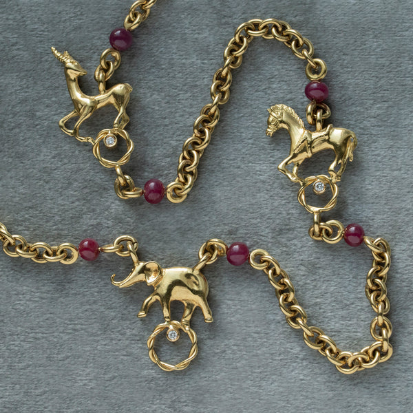 Vintage 18k Gold Animal Motif Chain Necklace