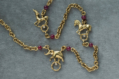 Vintage 18k Gold Animal Motif Chain Necklace