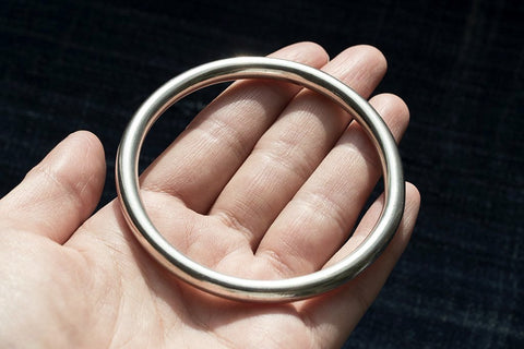 Vintage Sterling Silver Circle Bangle II