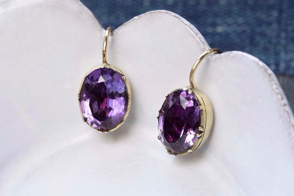 Louis Vuitton LV Heirloom Earrings Purple in Brass/Glass Crystal